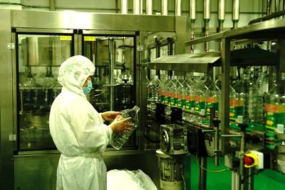 上海:糧油食品企業生產加工忙